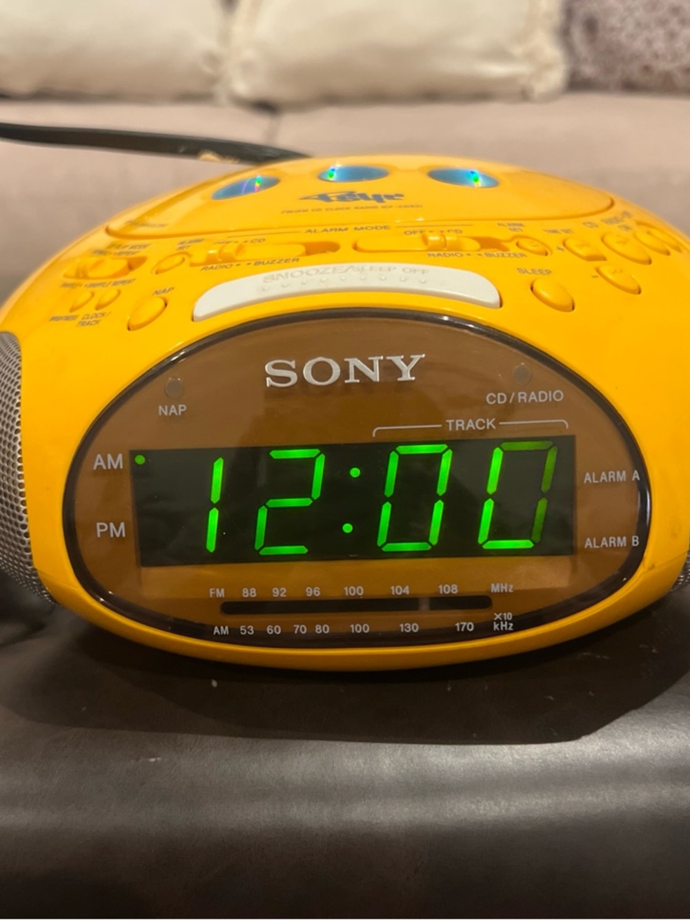 Sony Portable CD Radio Alarm Clock - Yellow - Picture 2 of 6